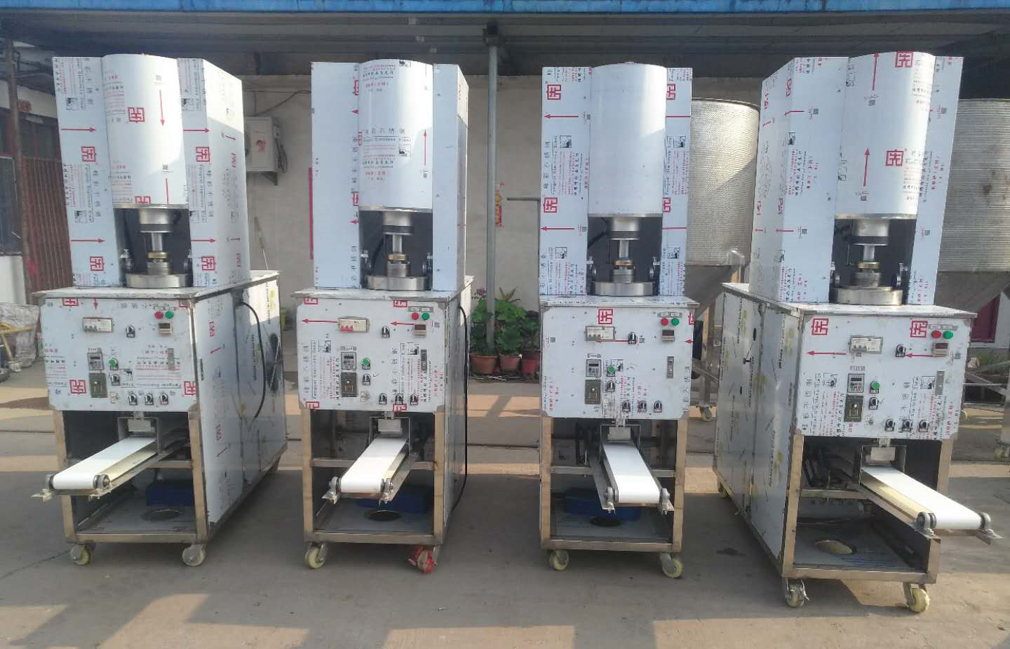 全自動(dòng)大型麻花機(jī) 全自動(dòng)大型麻花機(jī)